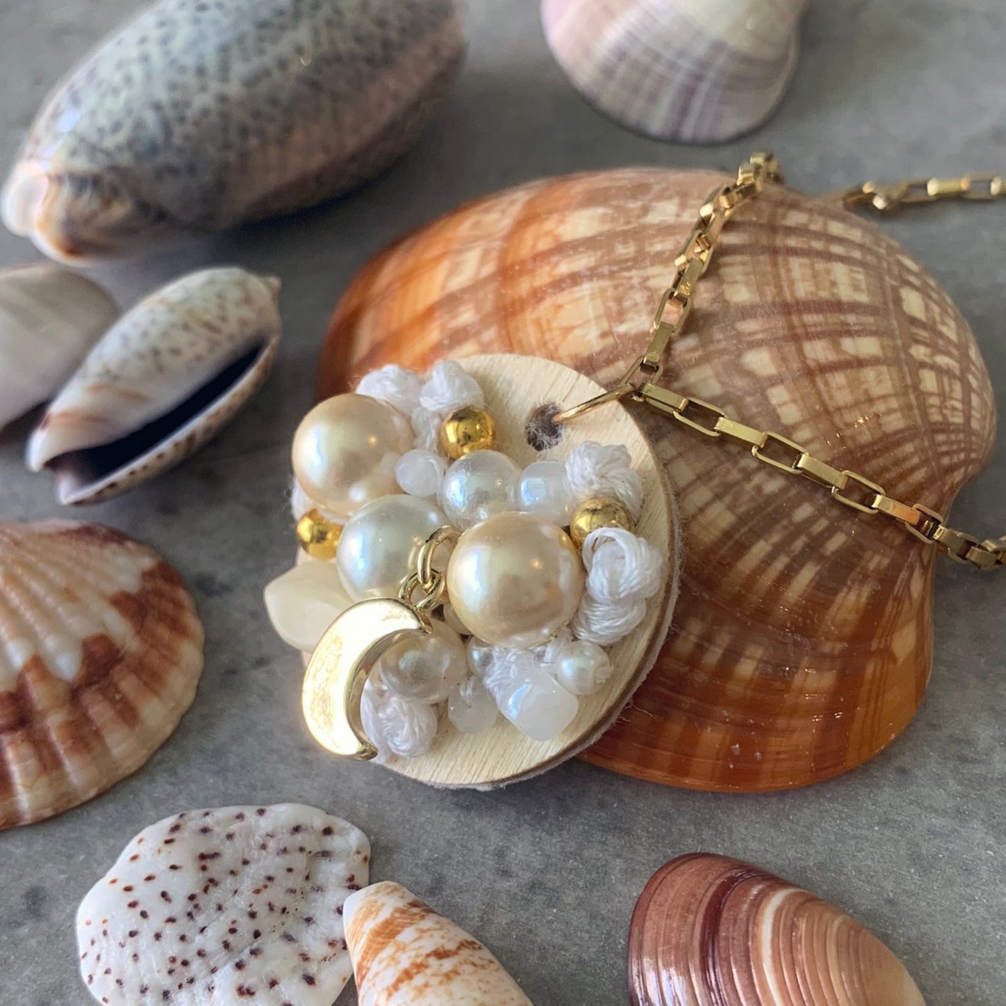 Golden Moon - Pendant and necklace